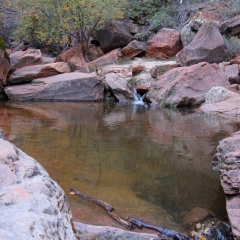 Middle Emerald Pool
